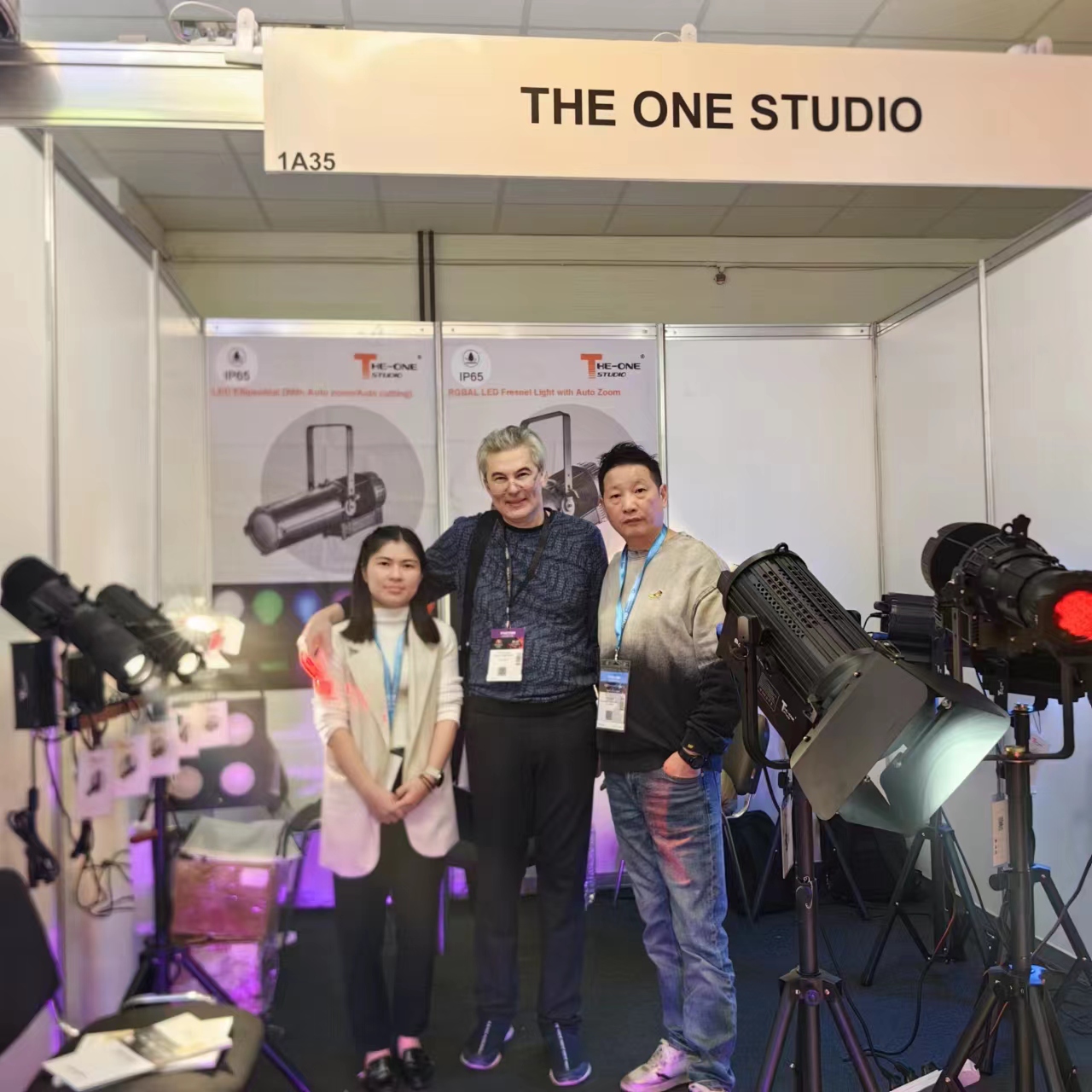 Tolya 有微信 知道我们工厂的，经常国内展会看到我们